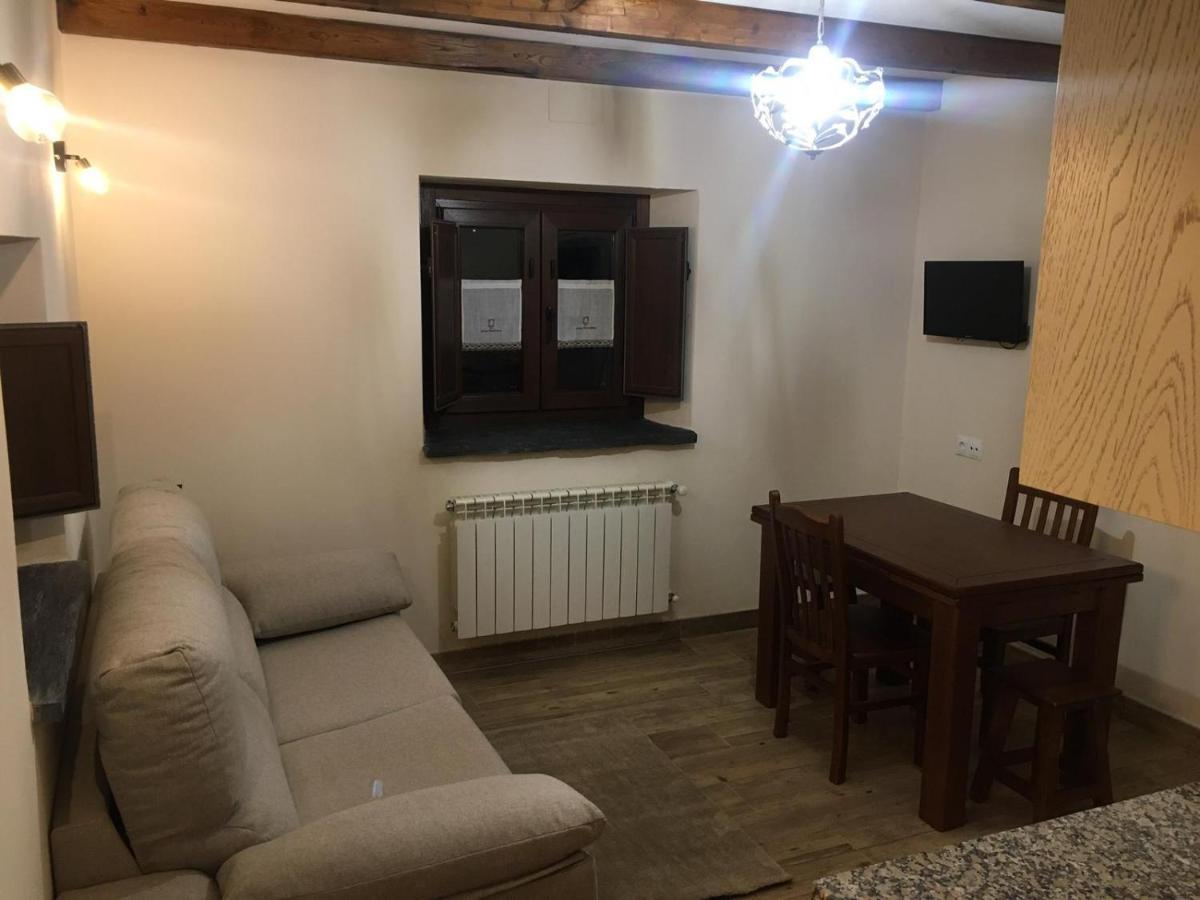 La Casa Vieja De Caneo - Apartamentos Rurales 3 Llaves ลัวร์กา ภายนอก รูปภาพ