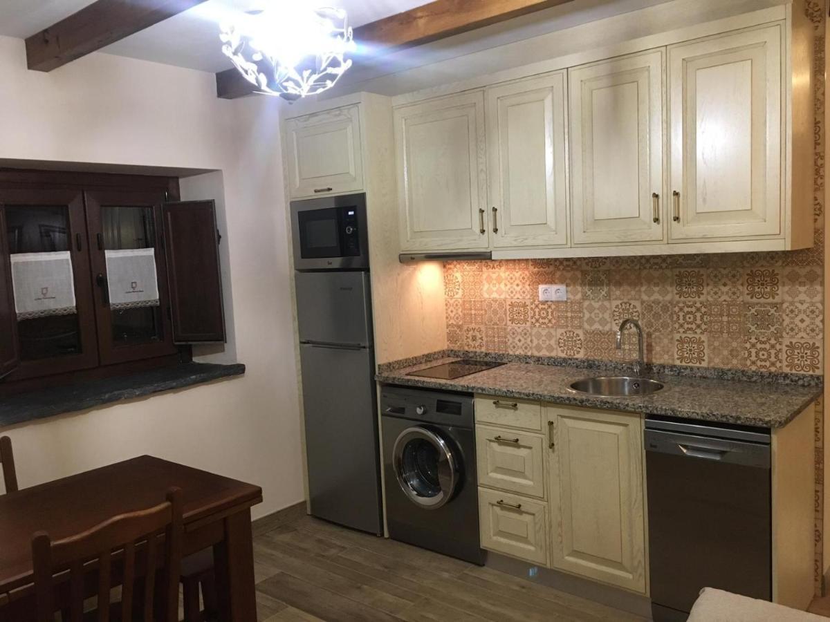 La Casa Vieja De Caneo - Apartamentos Rurales 3 Llaves ลัวร์กา ภายนอก รูปภาพ