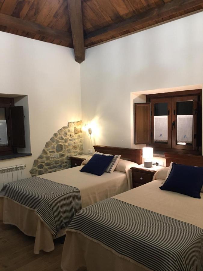 La Casa Vieja De Caneo - Apartamentos Rurales 3 Llaves ลัวร์กา ภายนอก รูปภาพ