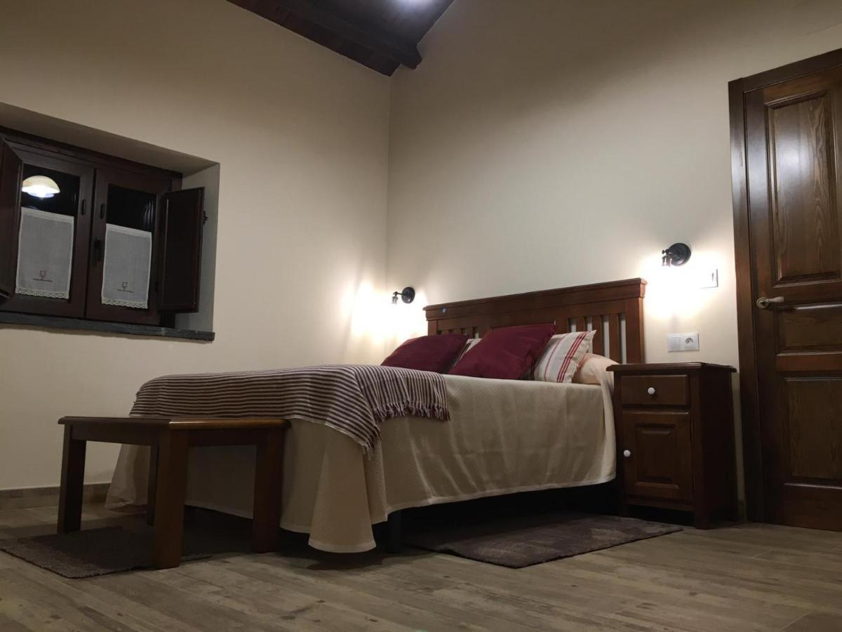 La Casa Vieja De Caneo - Apartamentos Rurales 3 Llaves ลัวร์กา ภายนอก รูปภาพ