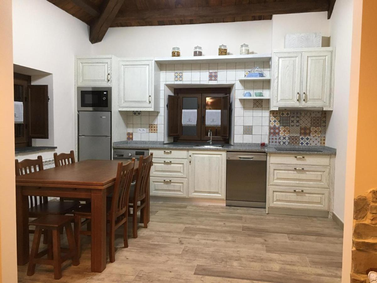 La Casa Vieja De Caneo - Apartamentos Rurales 3 Llaves ลัวร์กา ภายนอก รูปภาพ